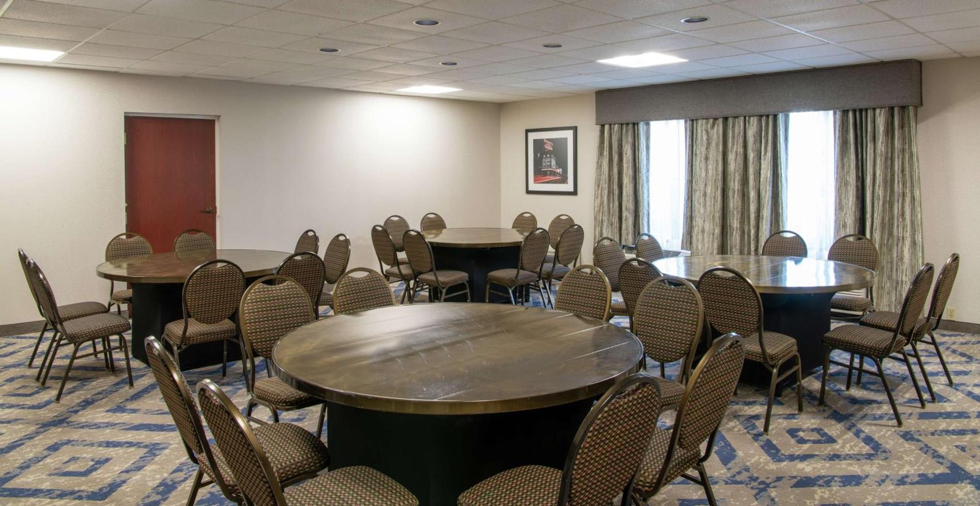Hampton Inn Cleveland-Solon Экстерьер фото