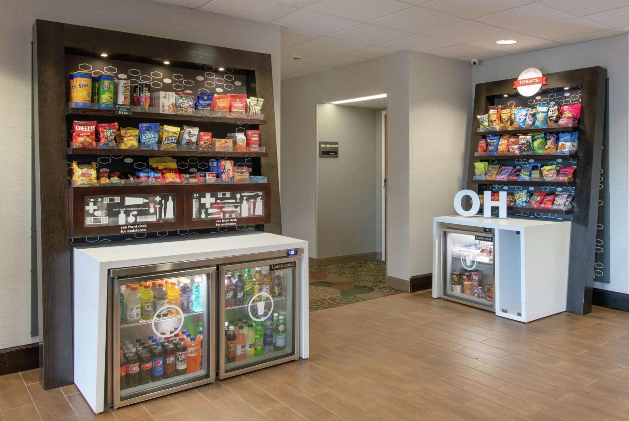 Hampton Inn Cleveland-Solon Экстерьер фото